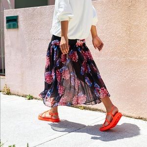 *NWT* FREE PEOPLE FLORAL MAXI